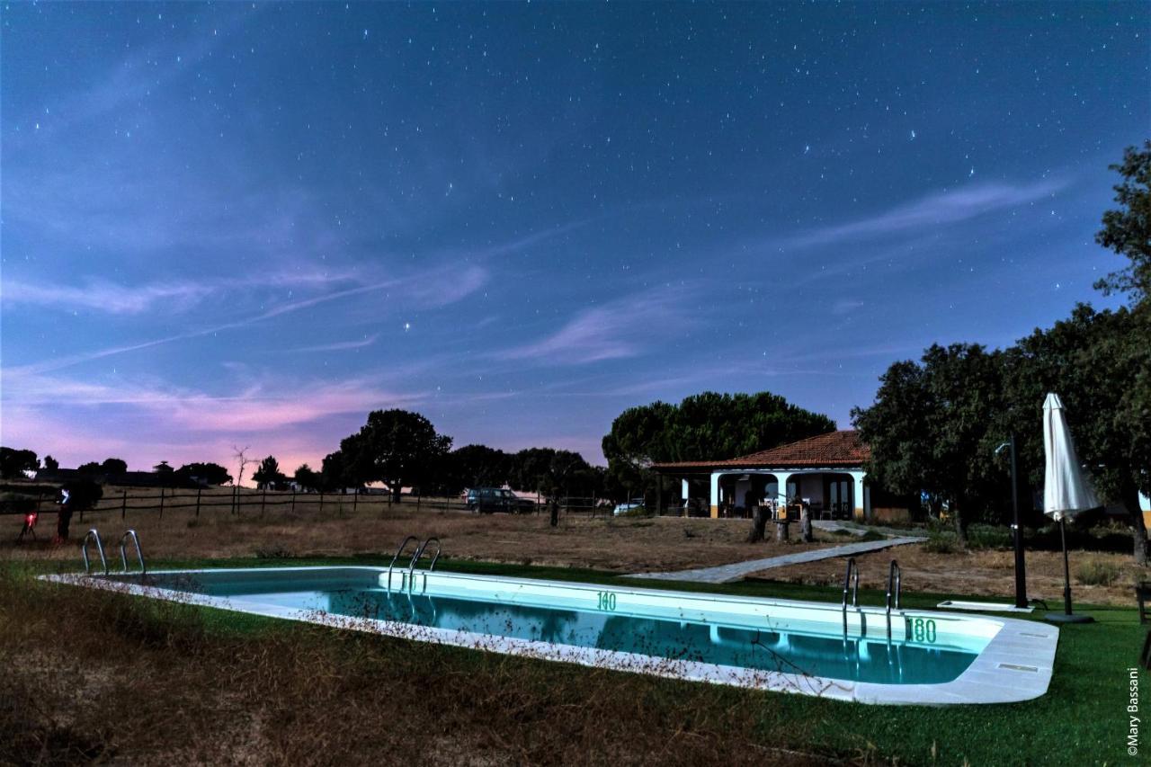 Eco-Lodge En La Reserva Privada Campanarios De Azaba - Proyecto De Conservacion Espeja Extérieur photo